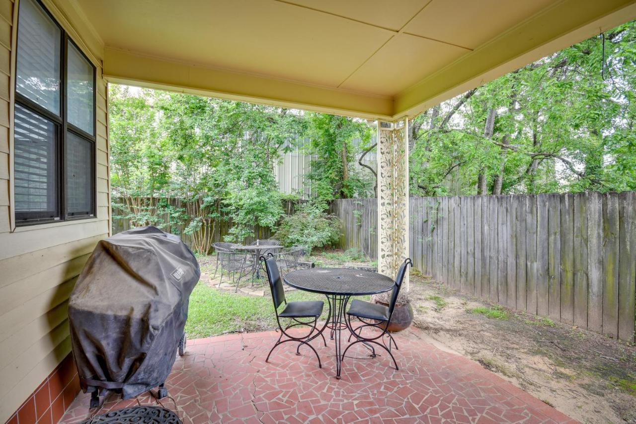 Spacious Downtown With Yard, Patio! Montgomery