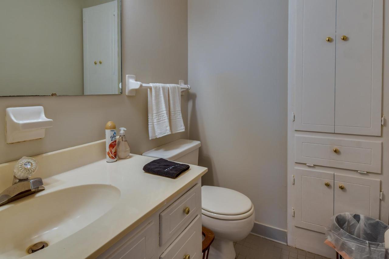 Spacious Downtown With Yard, Patio! Montgomery